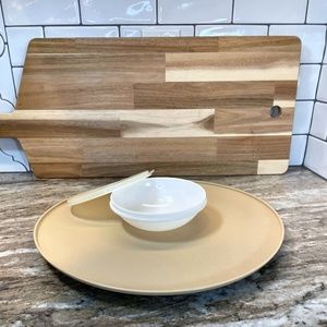 Tupperware Chip Dip 'N Serve Tray with Dip Bowl & Lid Tan & Sheer #492 - Vintage